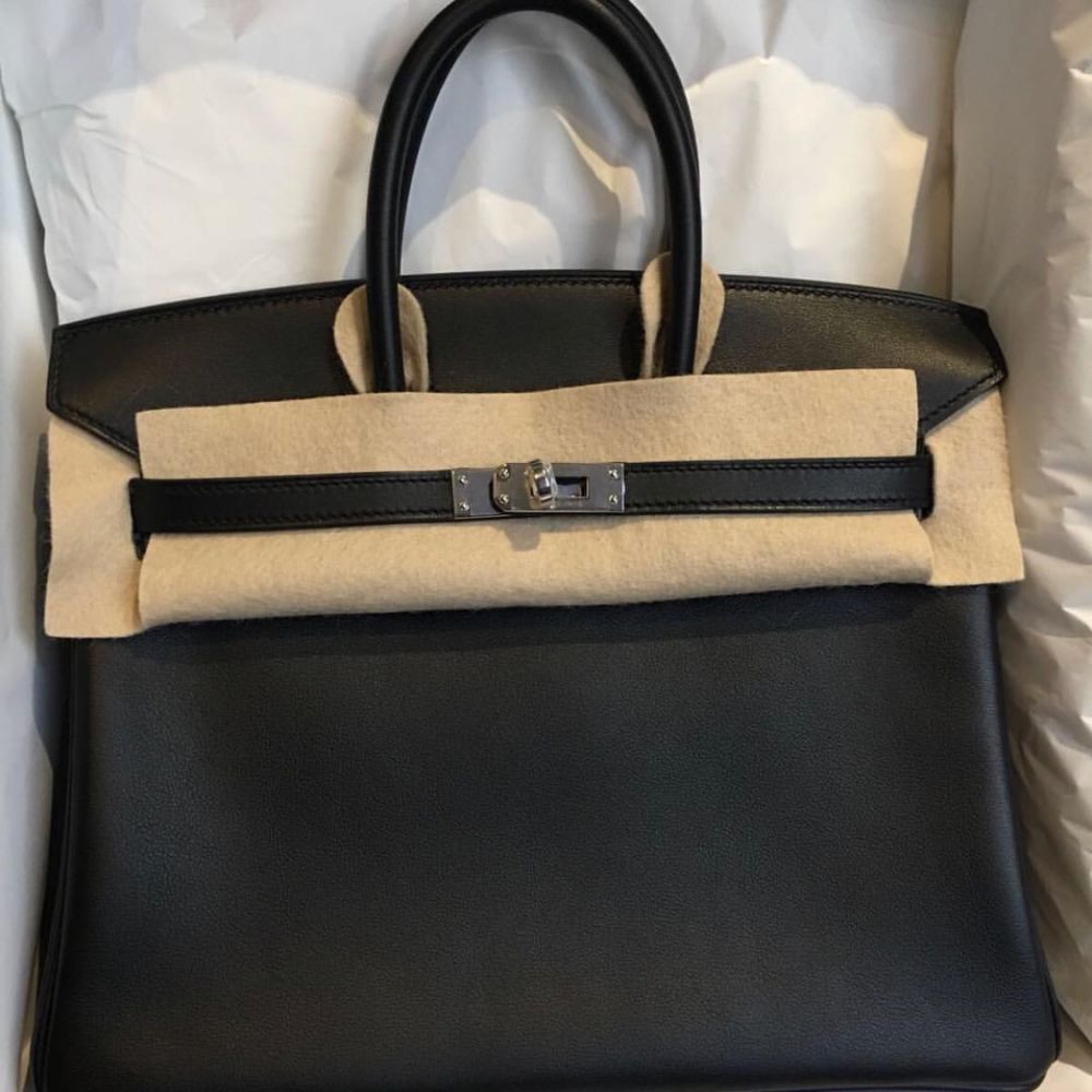 Hermes Birkin Handbag Noir Ostrich with Gold Hardware 30 Black