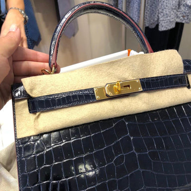 Hermès Kelly Limited Edition 28 Bleu Marine/Rouge H Contour Sellier Crocodile Niloticus Lisse Gold Hardware GHW A Stamp 2017 - The French Hunter