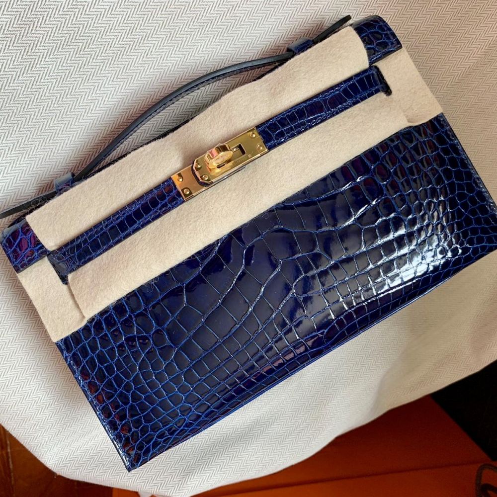 Hermès Kelly Pochette Shiny Bleu Izmir Alligator with Gold