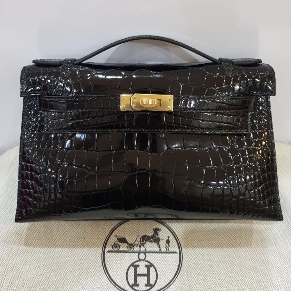 Hermès Kelly Pochette Noir (Black) Epsom Gold Hardware GHW