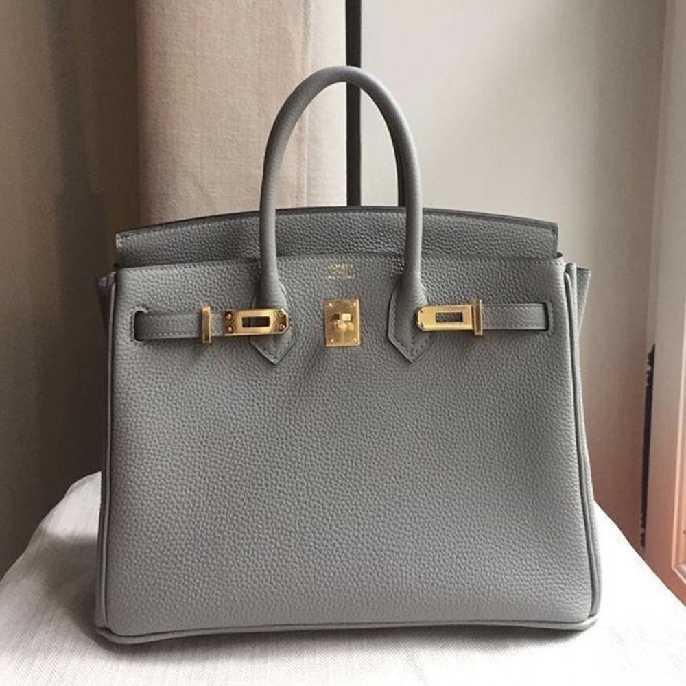 LuxurySelective on X: Hermes Kelly 25 Gris Mouette Togo Gold Hardware For  booking,price and purchase inquiries only please contact  📧👉sales@priveselective.com or 👇 📲 What's App, Viber +33752424431 📲 