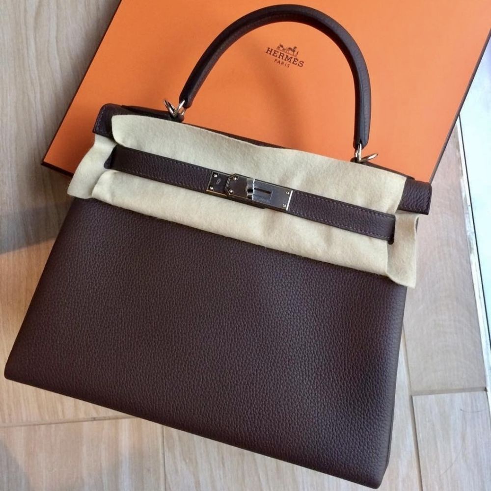 A CHOCOLAT TOGO LEATHER KELLY DÉPÈCHES 25 WITH PALLADIUM HARDWARE