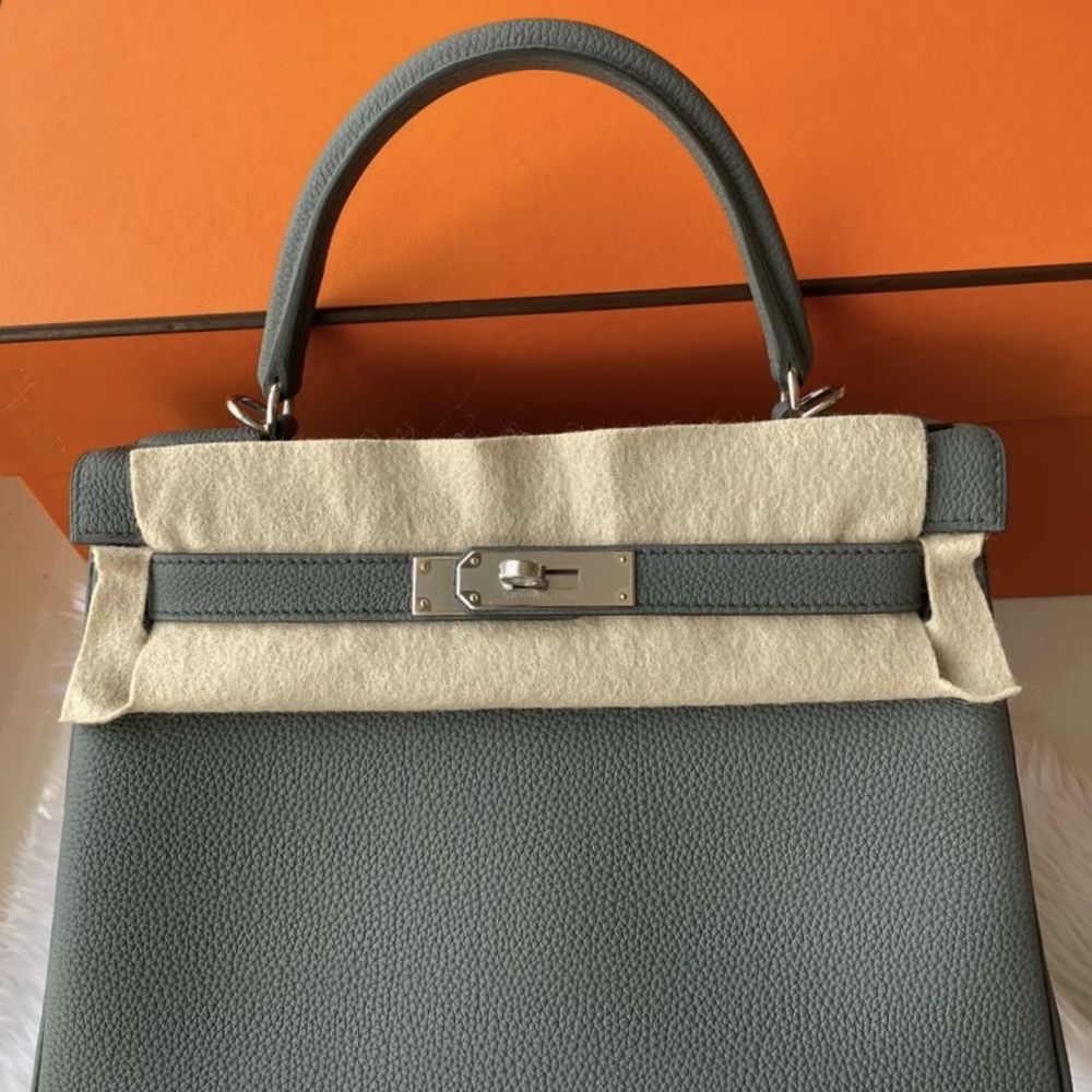 Hermès Kelly 28 Vert Amande Togo Palladium Hardware PHW — The French Hunter