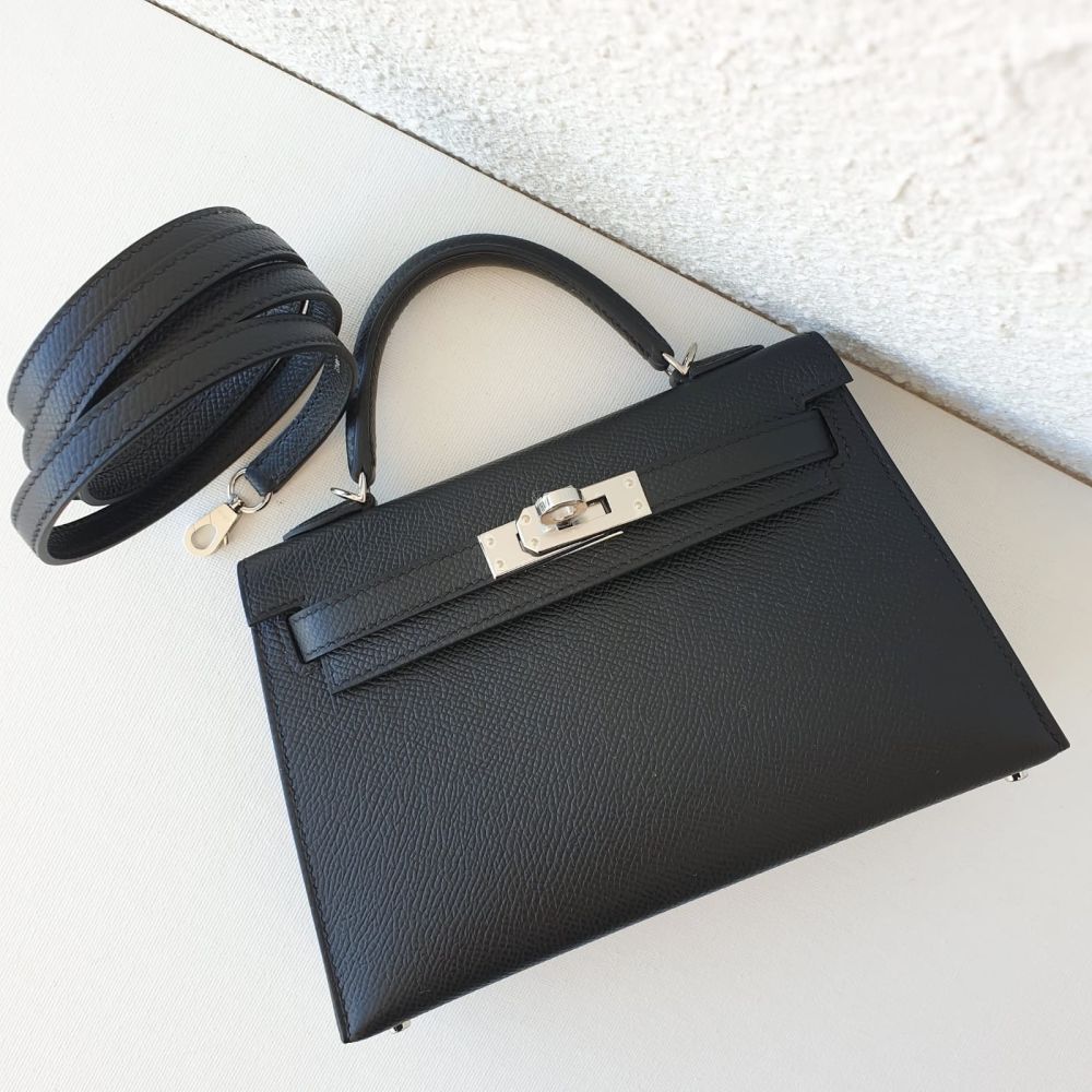 Hermès Kelly 32 Noir (Black) Epsom Palladium Hardware PHW — The French  Hunter