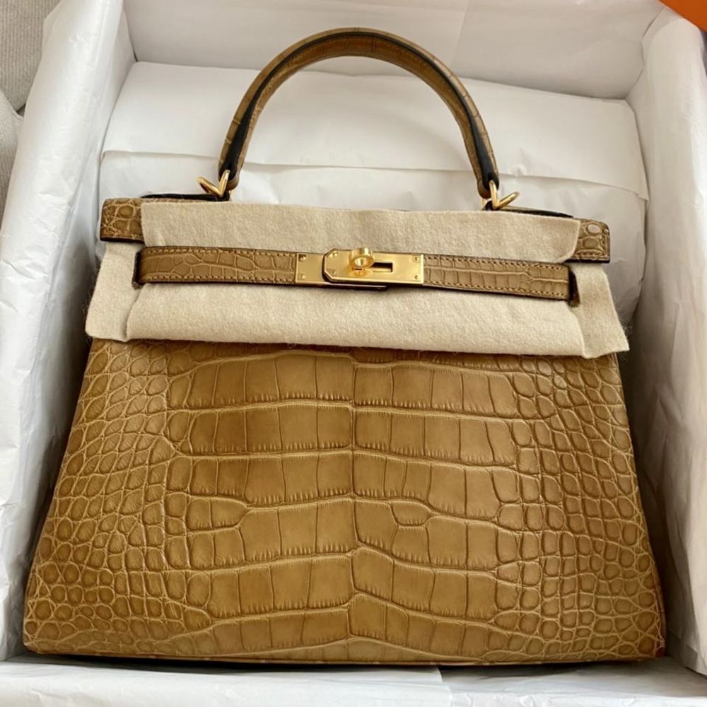 Hermès Kelly Malachite Matte Alligator Retourne 28 Gold Hardware, 2016, Womens Handbag