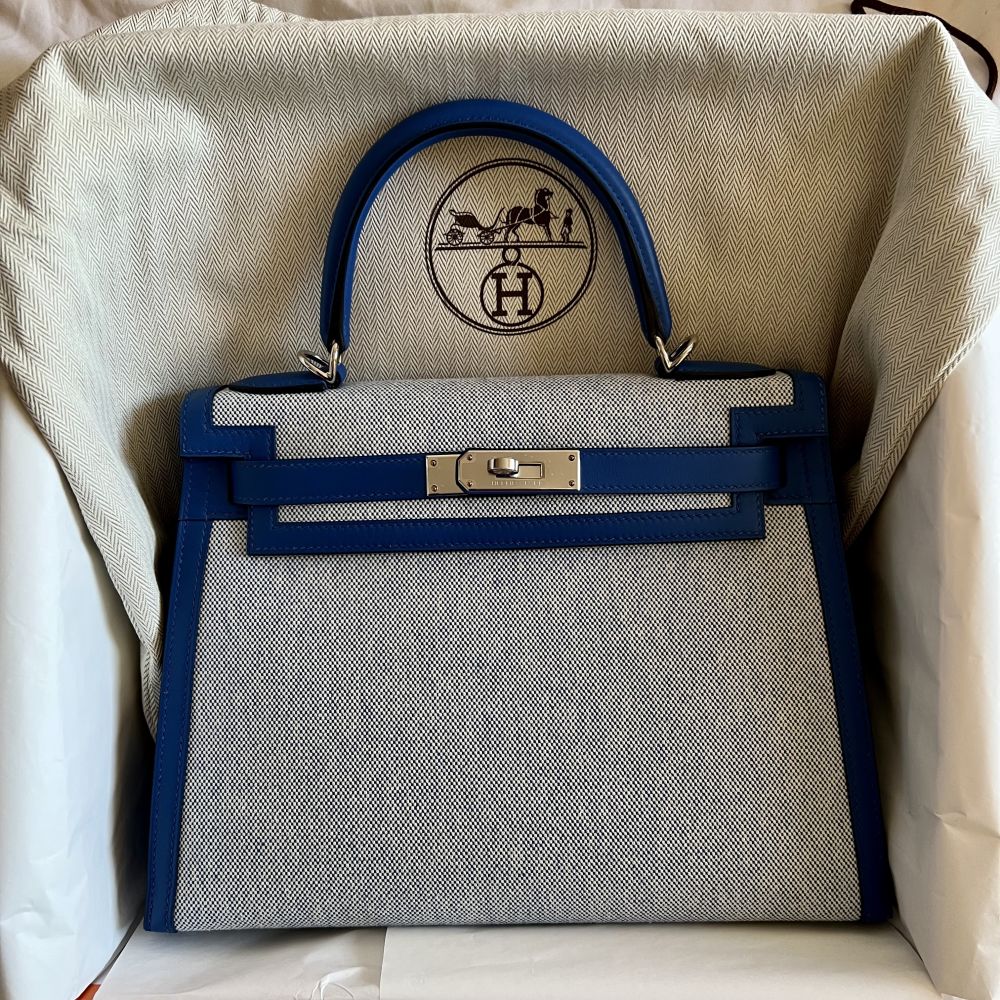 Hermès Kelly 28 Bleu Pale Taurillon Clemence Palladium Hardware PHW — The  French Hunter